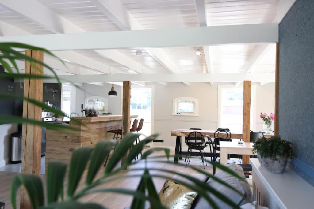 Rusttheater, Genieten Van Rust En Ruimte Reutum Exterior foto